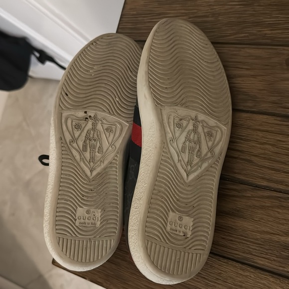 Men’s used Gucci shoes - Picture 4 of 4